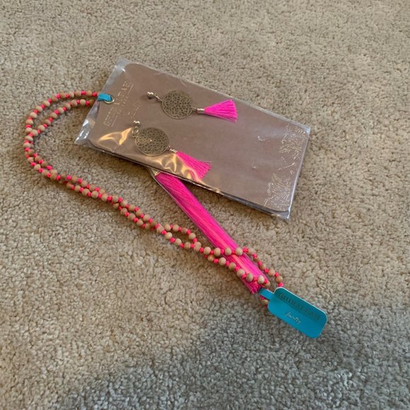 Shiraleah Chicago Pink Bali Necklace and Earrings Set NWT - Picture 2 of 16